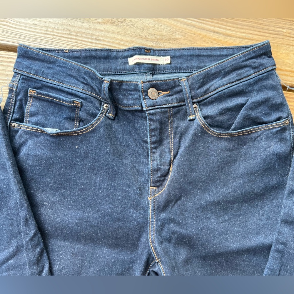 Signature by Levi Strauss Size 10 Mid Rise Denim Skinny Jeans - Picture 5 of 9